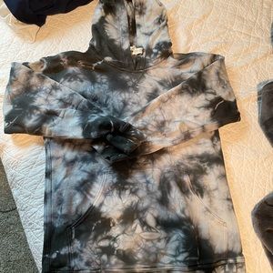 Lululemon hoodie- new condition